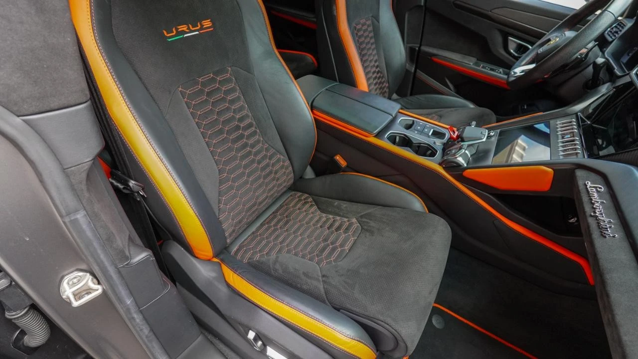 2022 Lamborghini Urus - Image 9 of 31