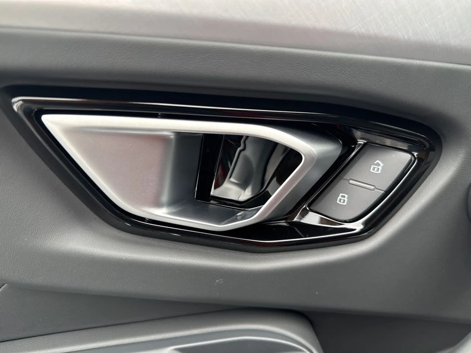 2022 Lamborghini Urus - Image 12 of 12
