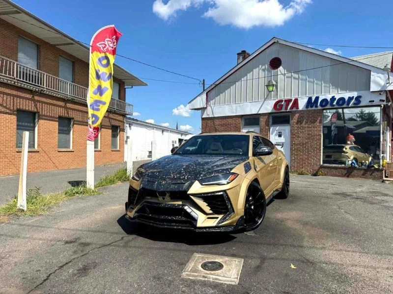 2022 Lamborghini Urus - Image 2 of 12
