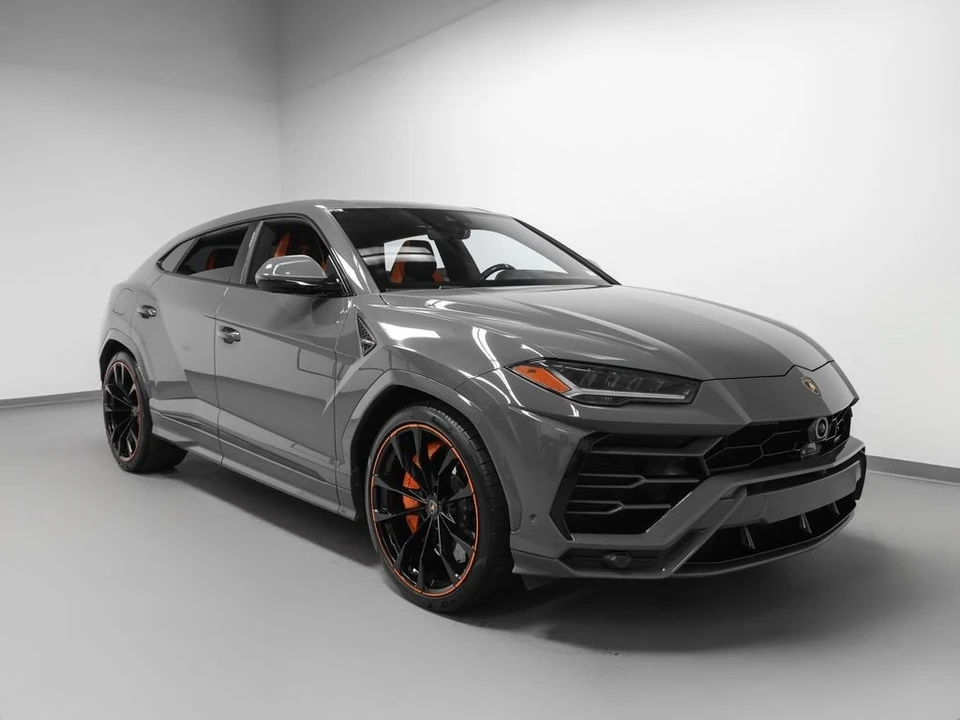 2022 Lamborghini Urus - Image 17 of 31