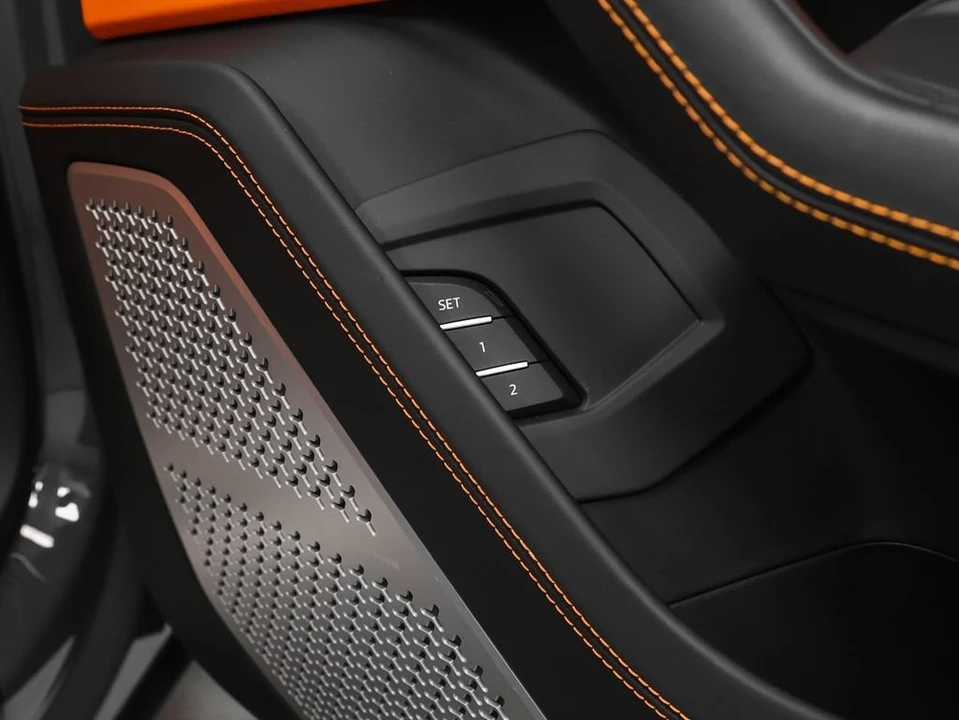 2022 Lamborghini Urus - Image 20 of 31