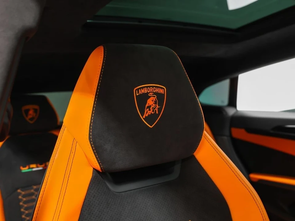 2022 Lamborghini Urus - Image 22 of 31
