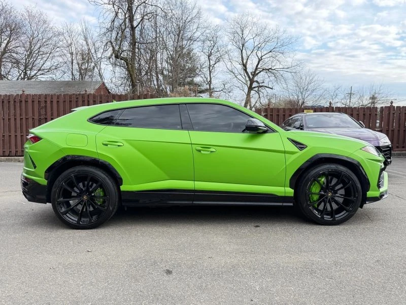 2022 Lamborghini Urus - Image 4 of 12