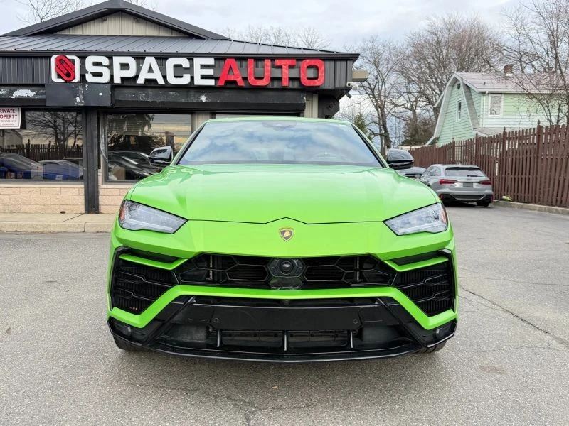 2022 Lamborghini Urus - Image 2 of 12
