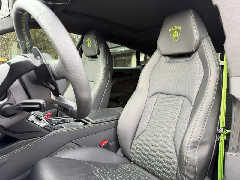 2022 Lamborghini Urus - Image 12 of 12