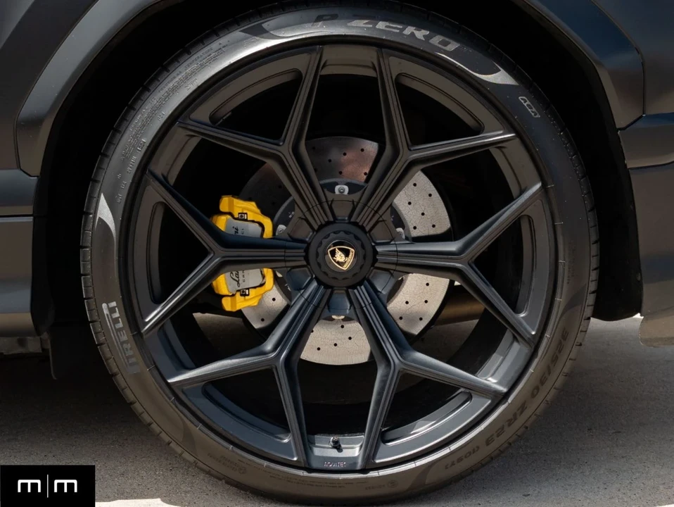 2022 Lamborghini Urus - Image 14 of 21