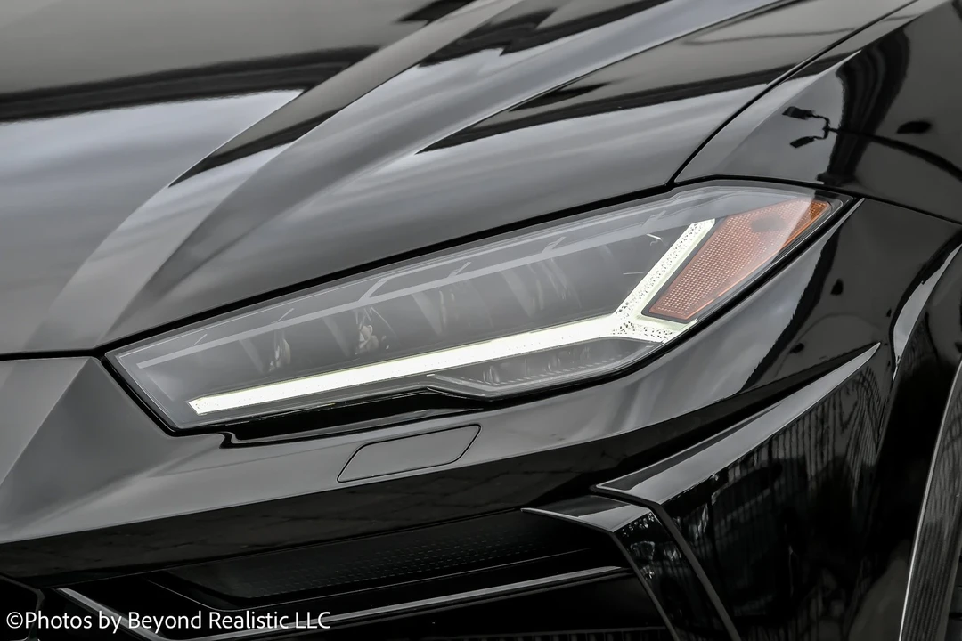 2022 Lamborghini Urus - Image 12 of 21