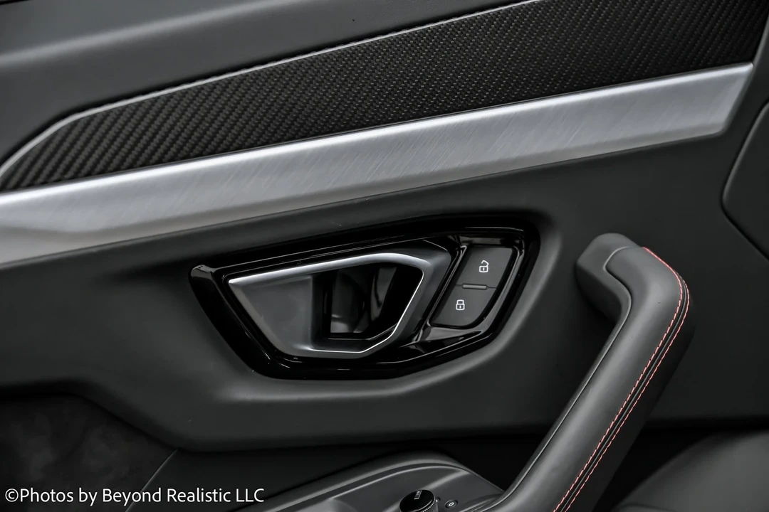 2022 Lamborghini Urus - Image 21 of 21