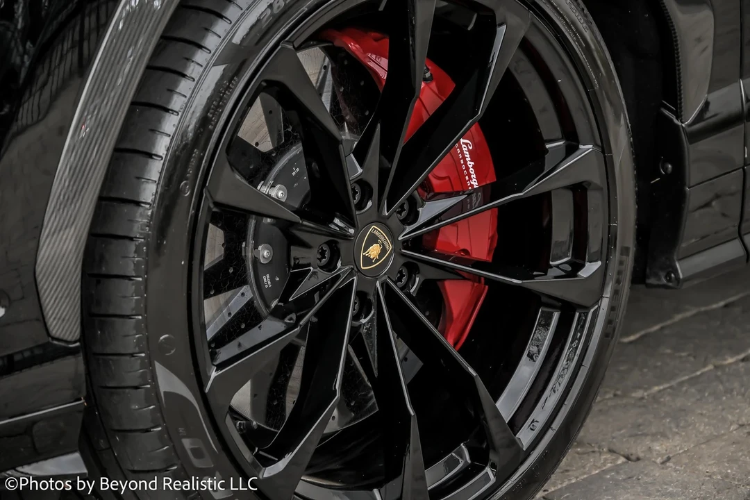 2022 Lamborghini Urus - Image 13 of 21