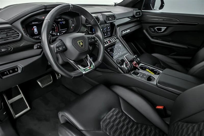 2022 Lamborghini Urus - Image 21 of 21