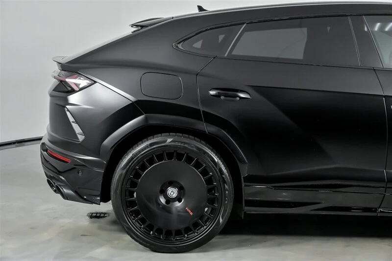 2022 Lamborghini Urus - Image 13 of 21