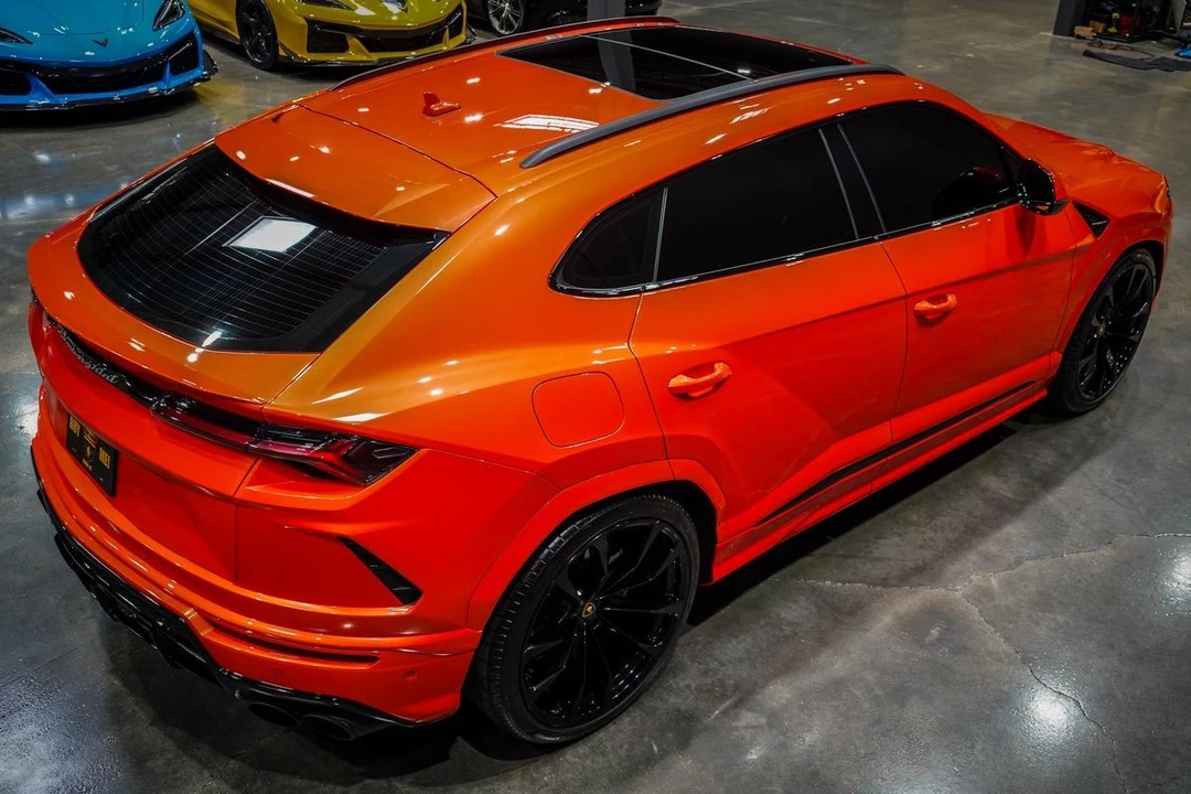 2022 Lamborghini Urus - Image 16 of 21