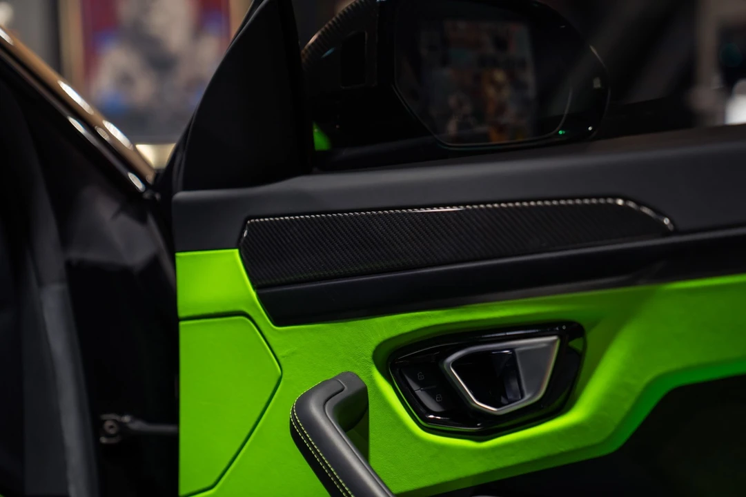 2022 Lamborghini Urus - Image 31 of 31