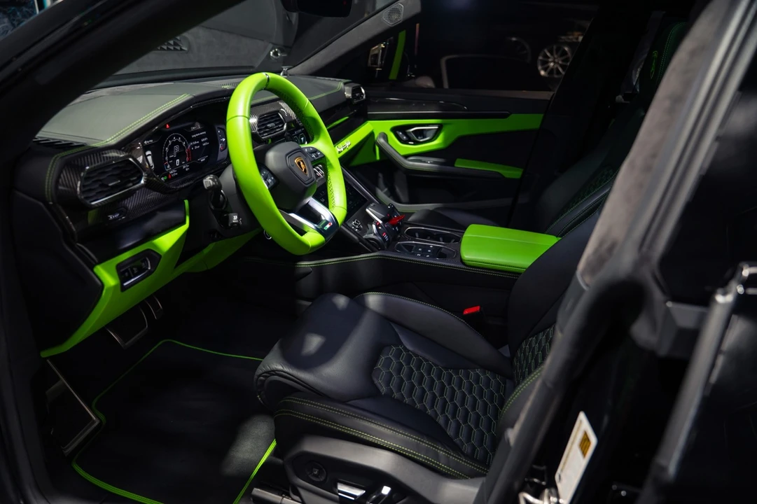 2022 Lamborghini Urus - Image 9 of 31