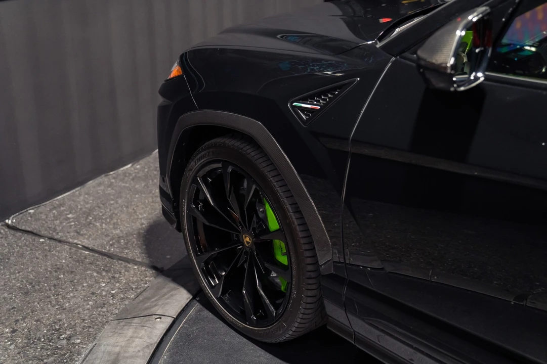 2022 Lamborghini Urus - Image 20 of 31