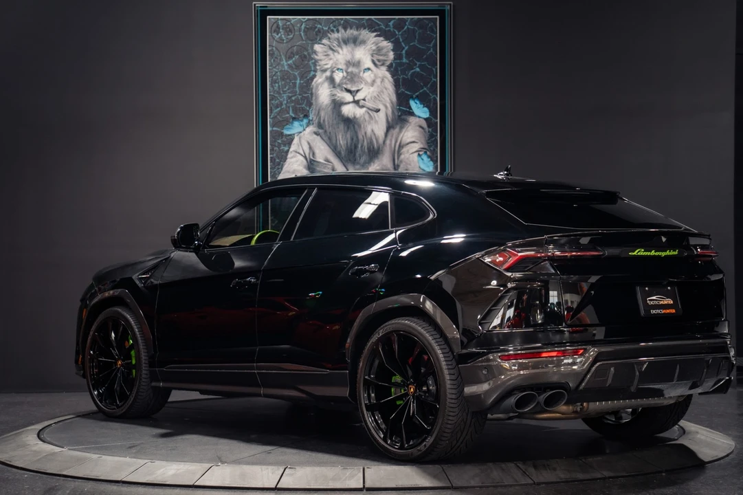 2022 Lamborghini Urus - Image 26 of 31