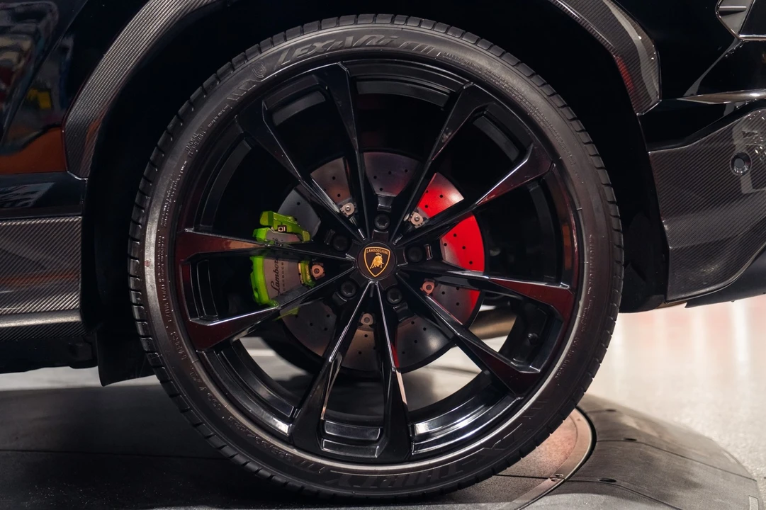 2022 Lamborghini Urus - Image 7 of 31