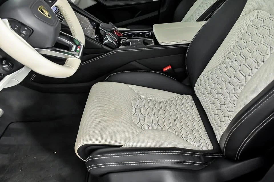 2022 Lamborghini Urus - Image 18 of 20
