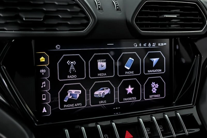 2022 Lamborghini Urus - Image 29 of 31