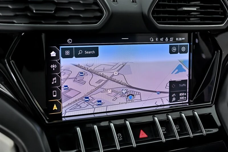 2022 Lamborghini Urus - Image 27 of 31