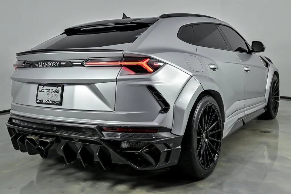 2022 Lamborghini Urus - Image 11 of 20