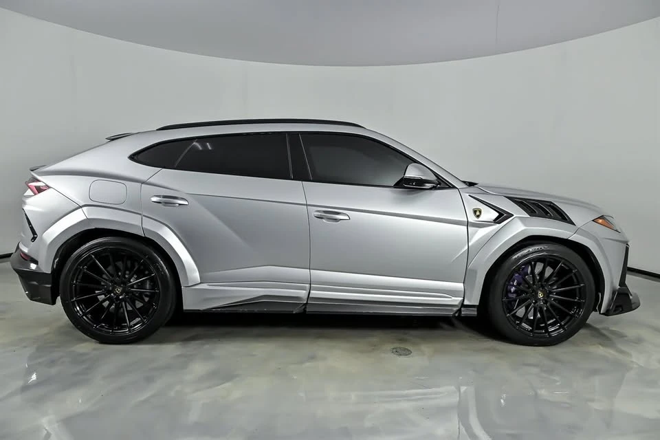 2022 Lamborghini Urus - Image 12 of 20
