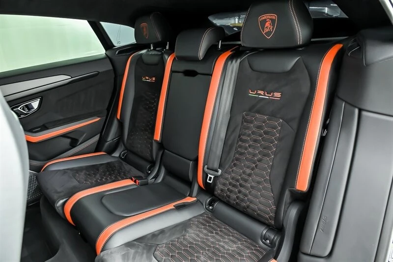 2022 Lamborghini Urus - Image 20 of 31