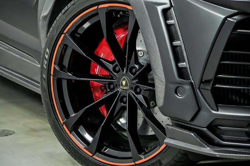 2022 Lamborghini Urus - Image 4 of 31