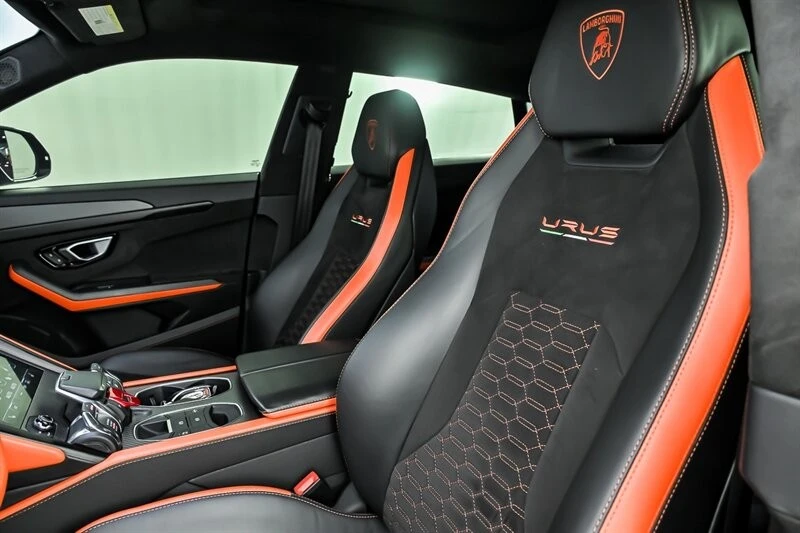 2022 Lamborghini Urus - Image 19 of 31