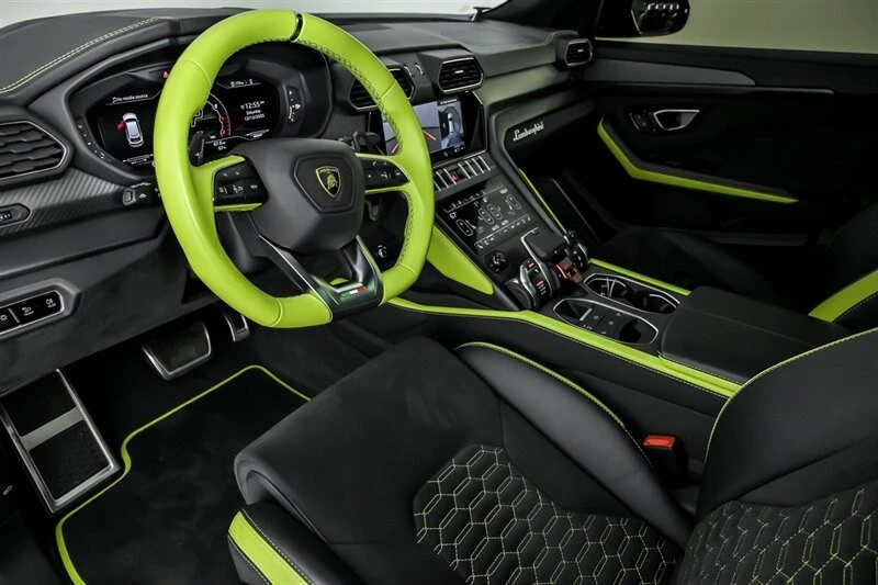 2022 Lamborghini Urus - Image 21 of 21