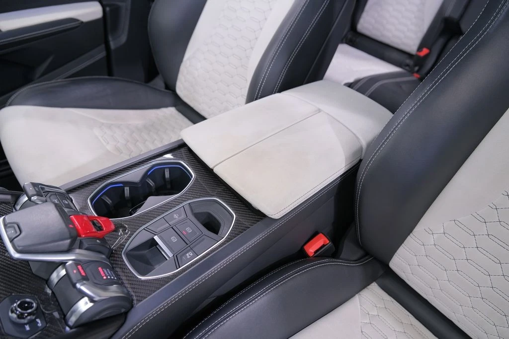 2022 Lamborghini Urus - Image 31 of 31