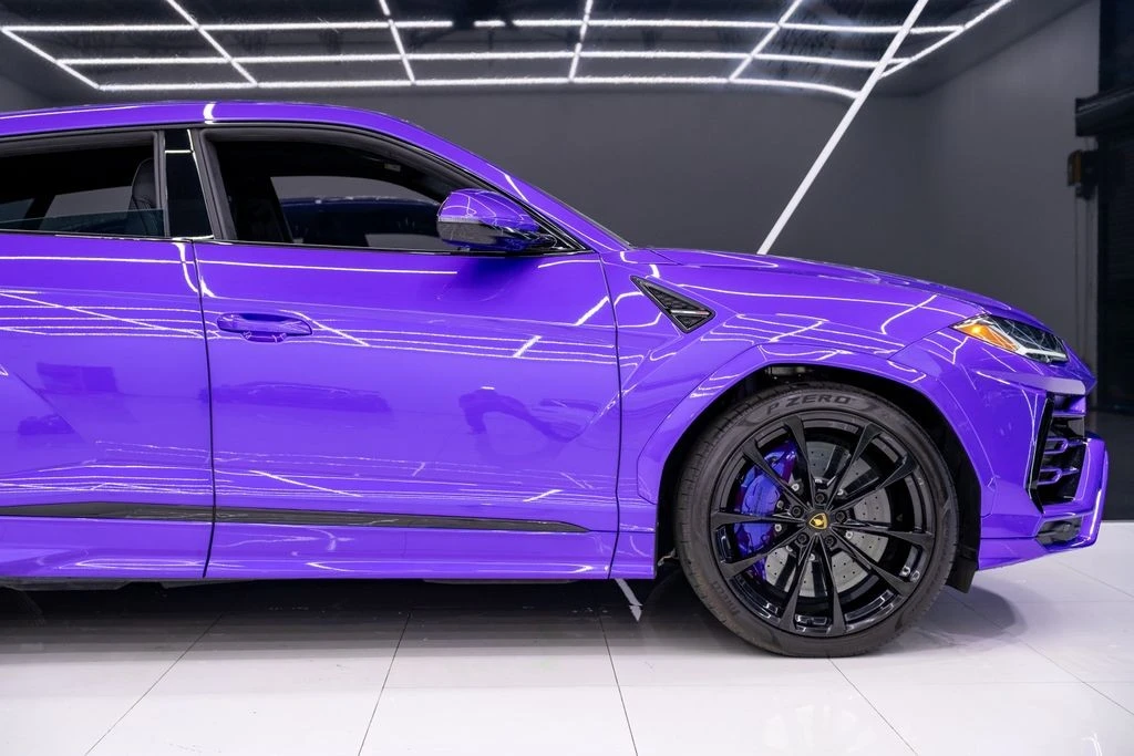 2022 Lamborghini Urus - Image 12 of 31