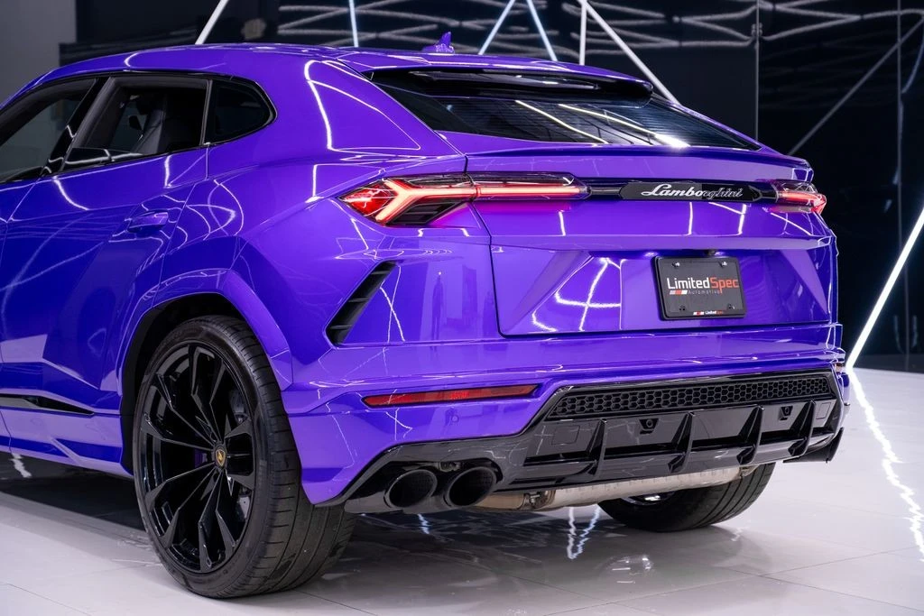 2022 Lamborghini Urus - Image 15 of 31