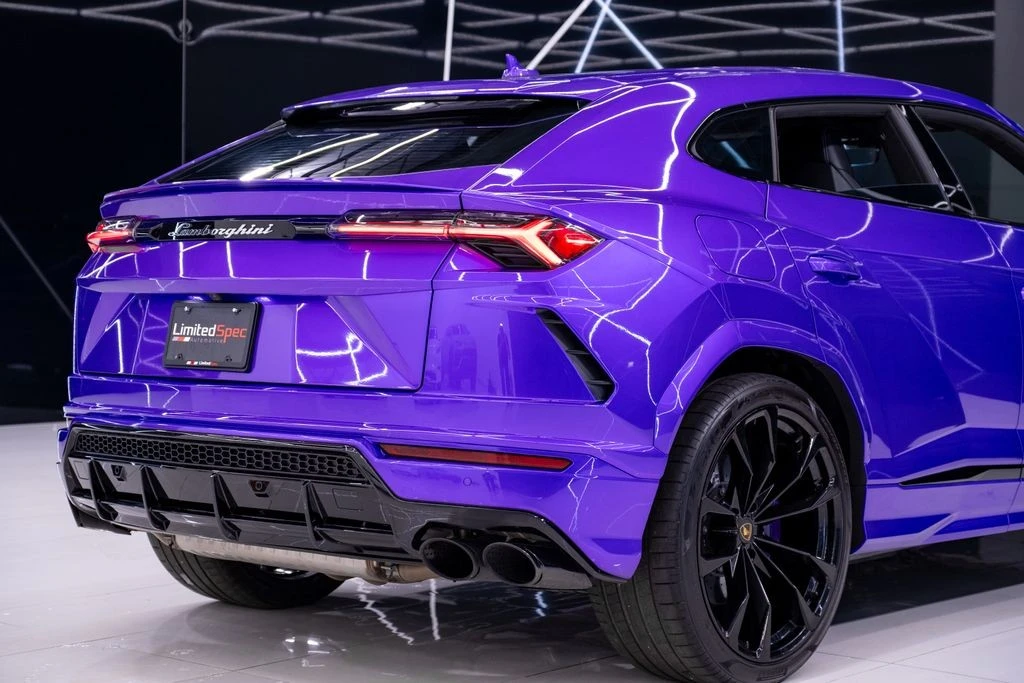 2022 Lamborghini Urus - Image 17 of 31
