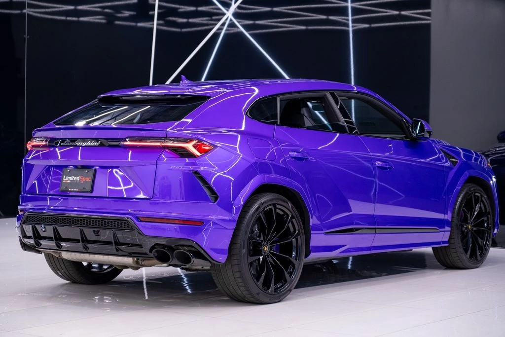 2022 Lamborghini Urus - Image 18 of 31