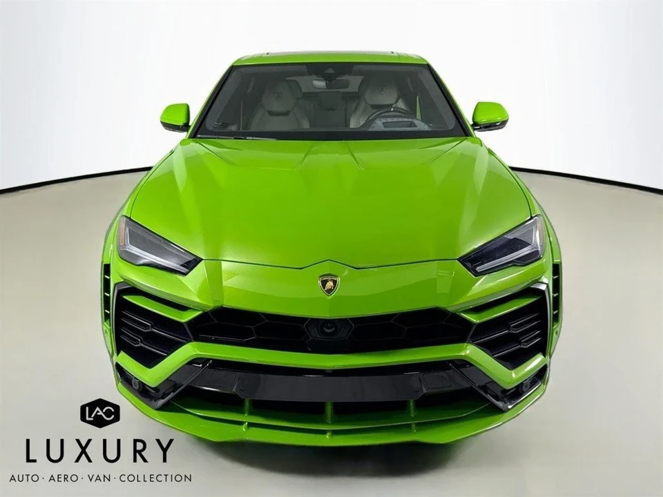 2022 Lamborghini Urus - Image 10 of 12