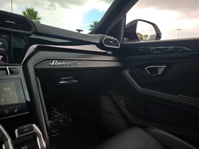 2022 Lamborghini Urus - Image 12 of 20