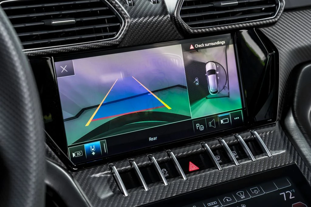 2022 Lamborghini Urus - Image 29 of 31