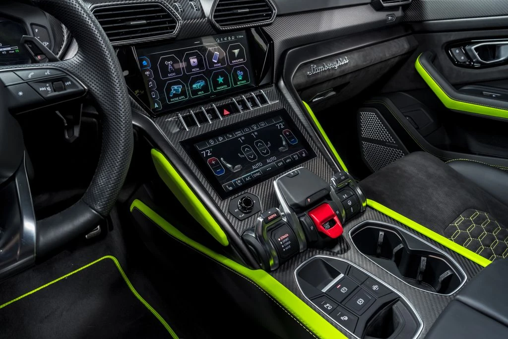 2022 Lamborghini Urus - Image 25 of 31
