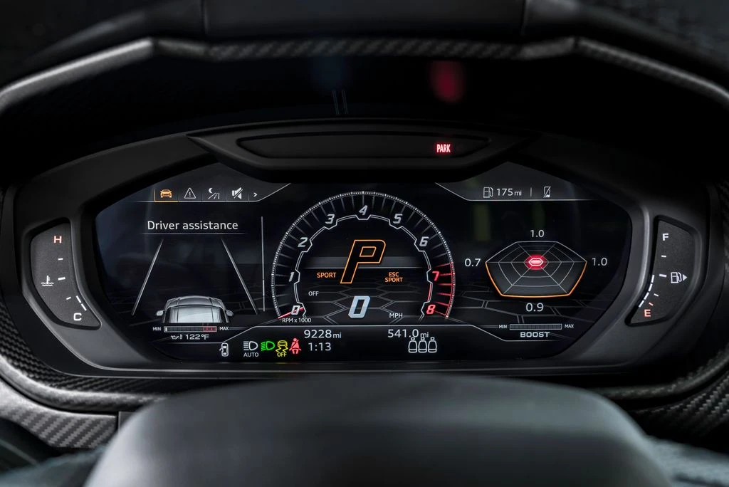 2022 Lamborghini Urus - Image 18 of 31
