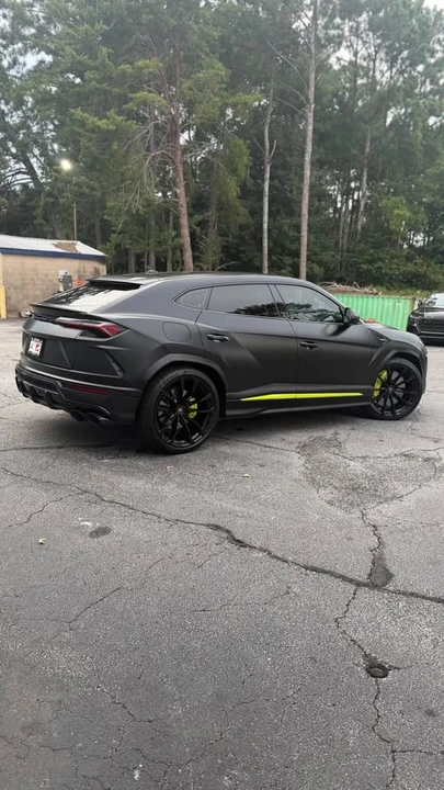 2022 Lamborghini Urus - Image 5 of 15