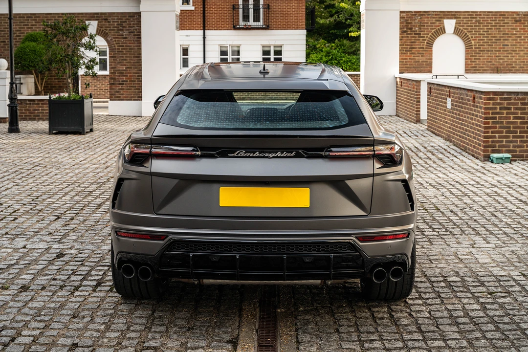 2022 Lamborghini Urus - Image 22 of 31