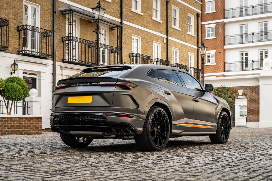 2022 Lamborghini Urus - Image 7 of 31