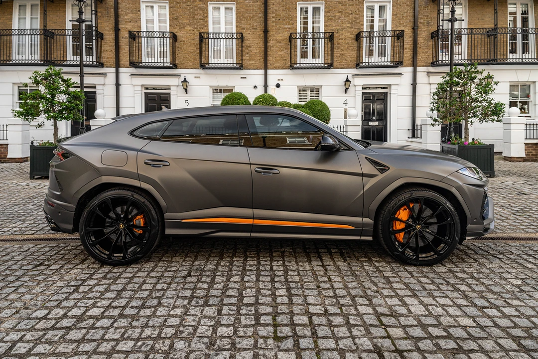 2022 Lamborghini Urus - Image 29 of 31