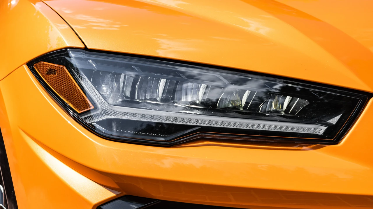 2022 Lamborghini Urus - Image 14 of 31