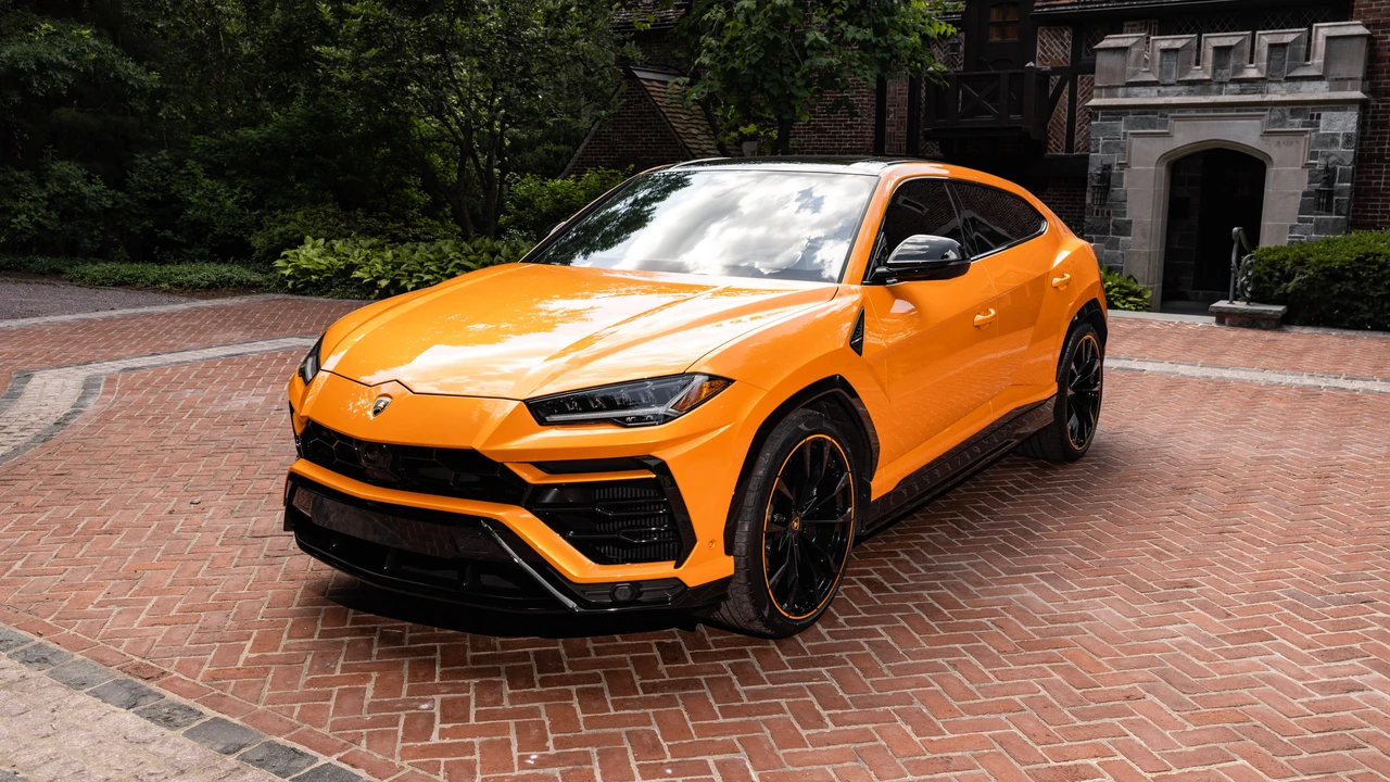 2022 Lamborghini Urus - Image 9 of 31