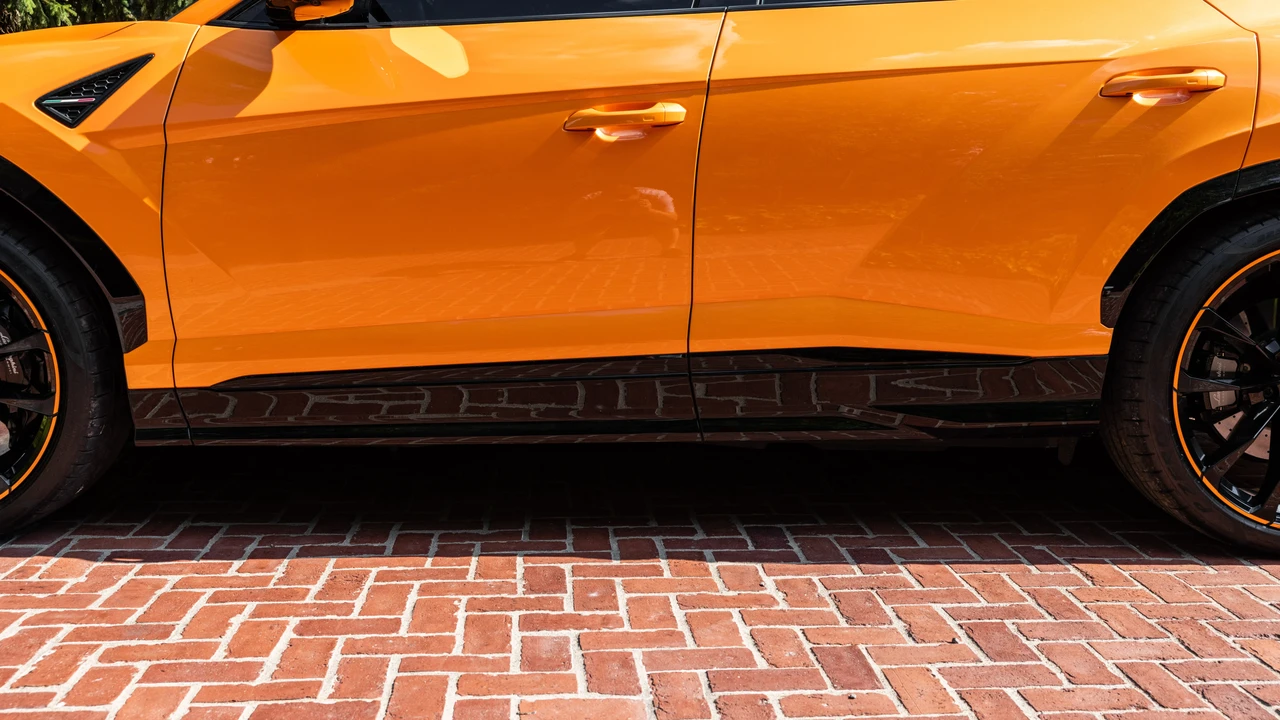 2022 Lamborghini Urus - Image 10 of 31