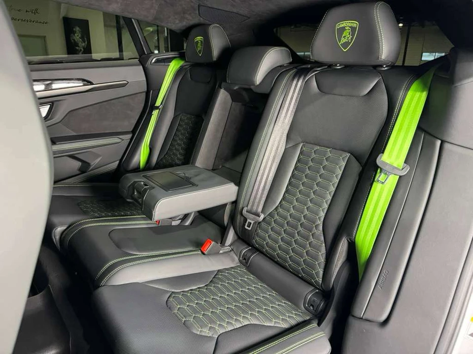 2022 Lamborghini Urus - Image 12 of 12