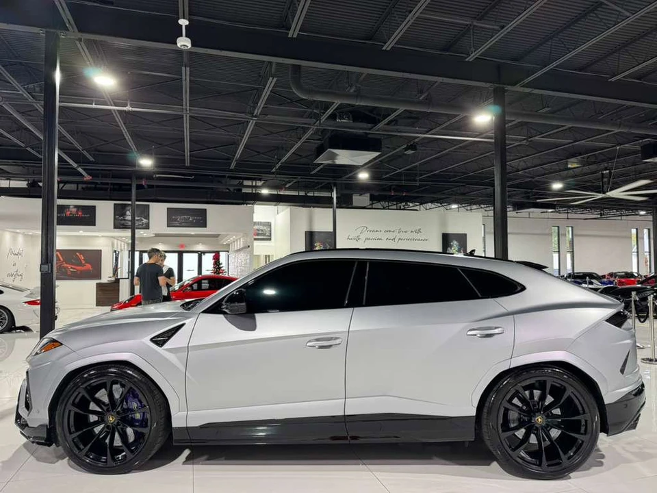 2022 Lamborghini Urus - Image 4 of 12