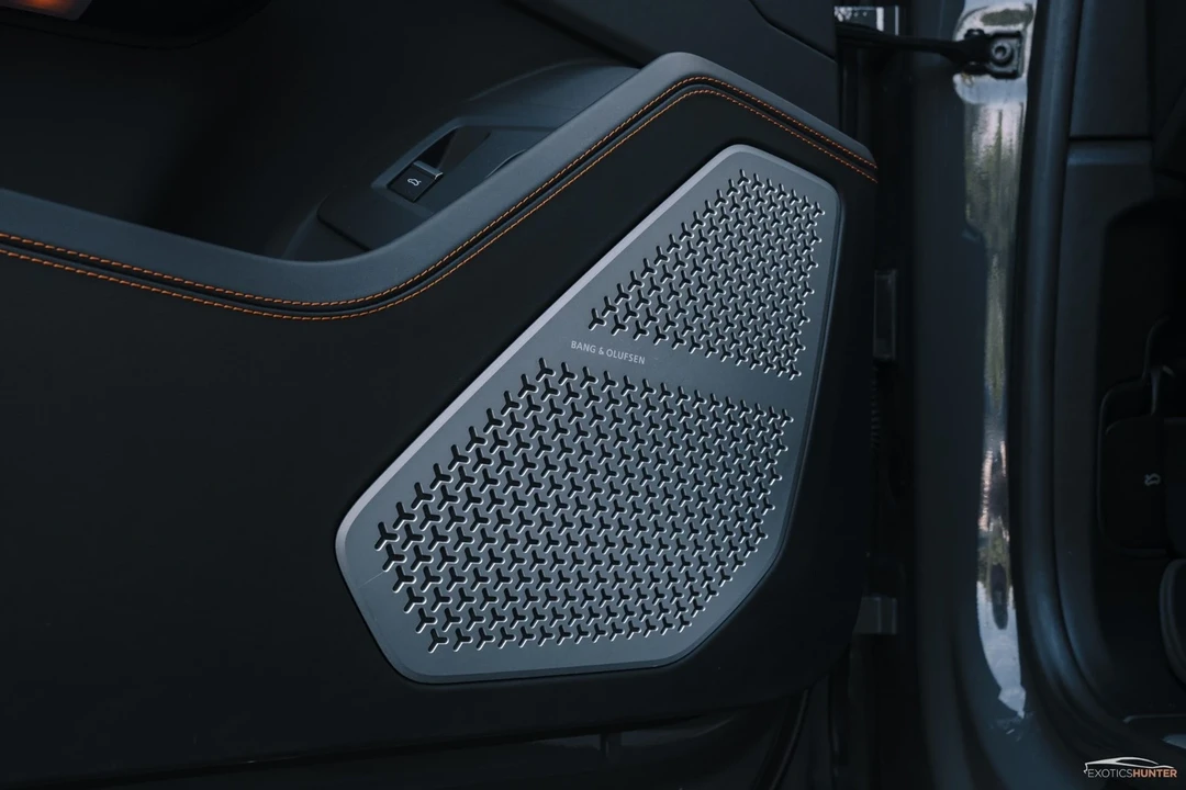 2022 Lamborghini Urus - Image 7 of 21